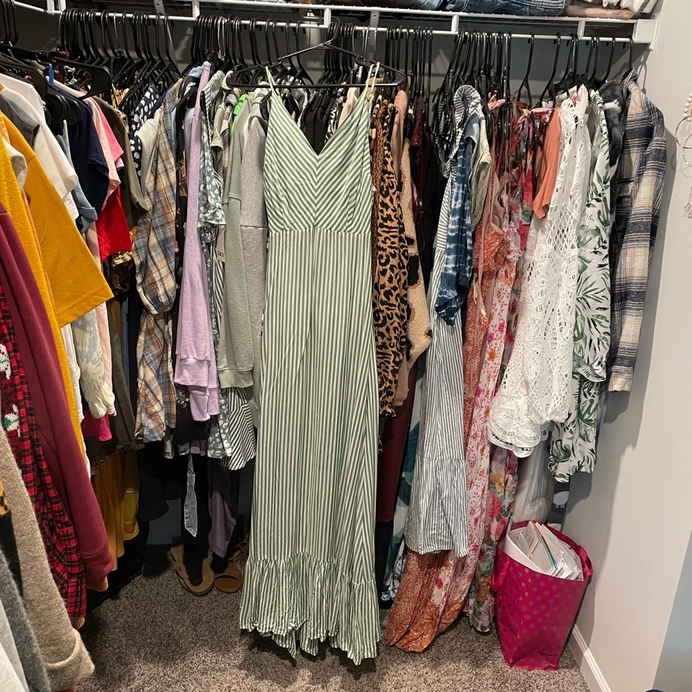 Green maxi dress